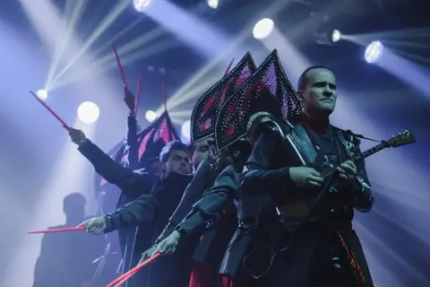 Рок-балалайка