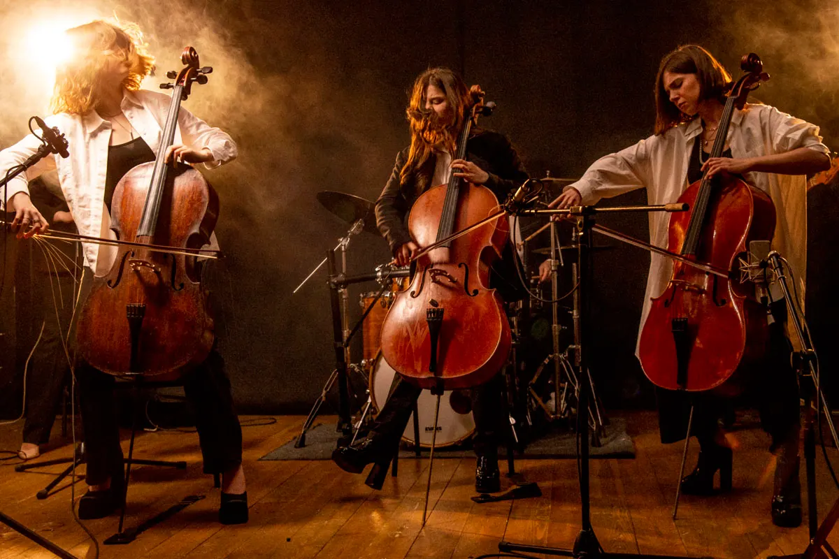 Magic Cellos Band. Мировые рок-хиты на виолончелях