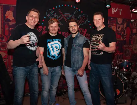 Rock Bar Band. Хиты классик рока