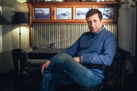 Александр Вулых. Нас тупила осень
