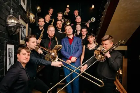 CoolGroove BigBand