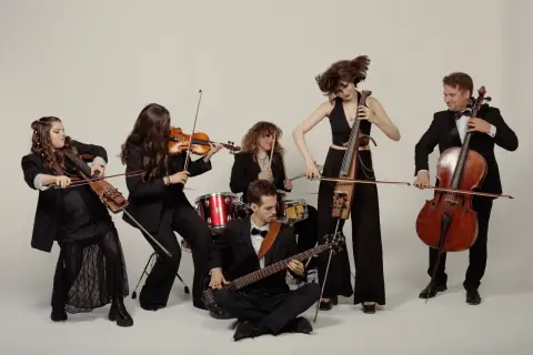 Magic Cellos Band. Шедевры Queen на виолончелях